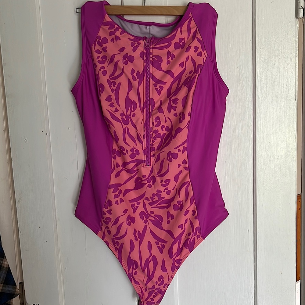 One piece swimsuit